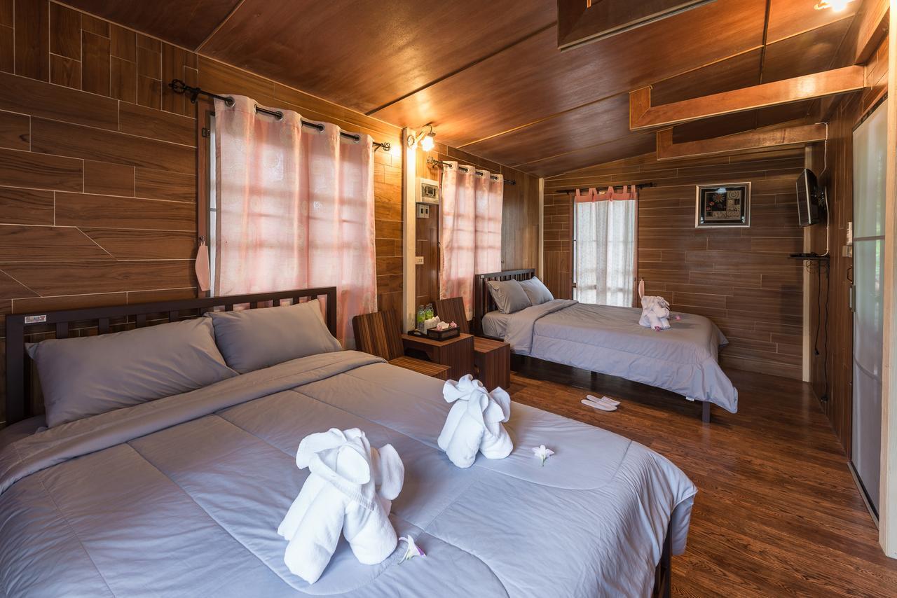 Alongkorn Farm And Resort Kaeng Krachan Exterior photo